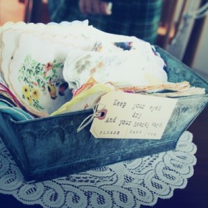 Vintage-Handkerchiefs_wedding